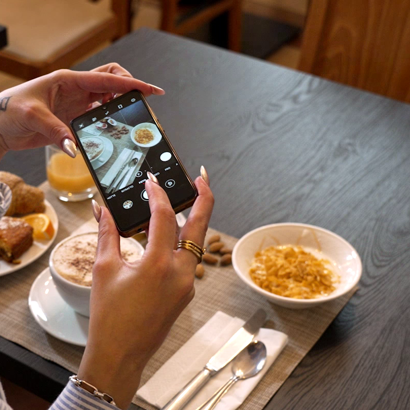 Colazione Cellulare